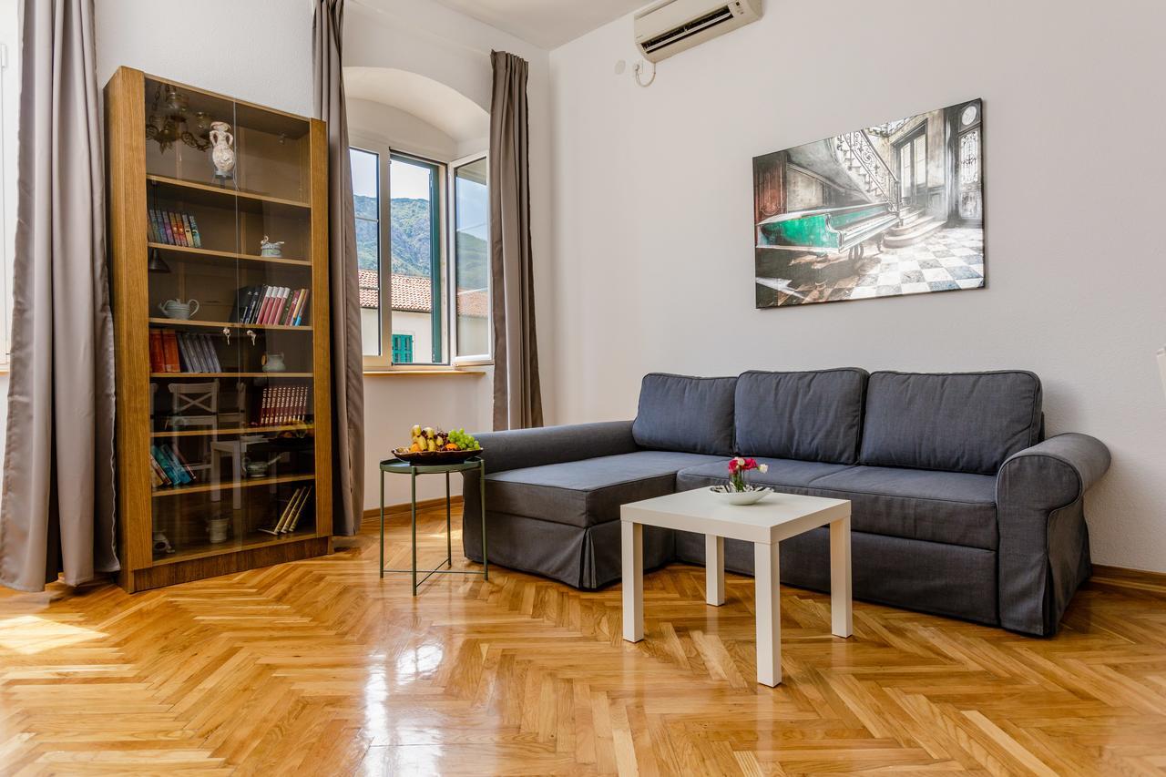 Old Town Clock Tower Apartment Kotor Luaran gambar